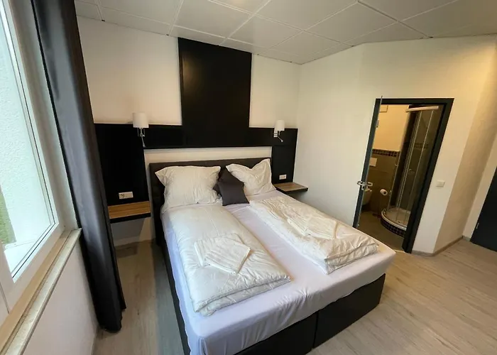 Yebs Hotell