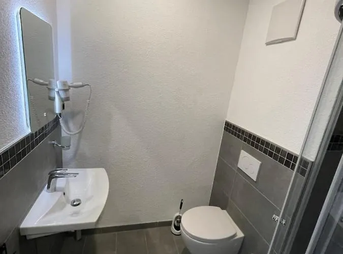 Yebs Hotel 3*